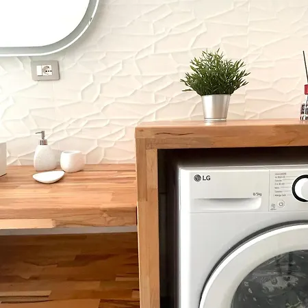 Domus Luxi 아파트 *